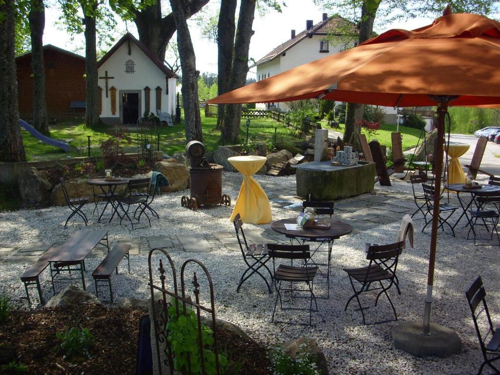 Brauerei-Gasthof Eck Hotel Böbrach Екстериор снимка