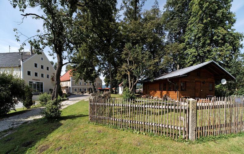 Brauerei-Gasthof Eck Hotel Böbrach Екстериор снимка